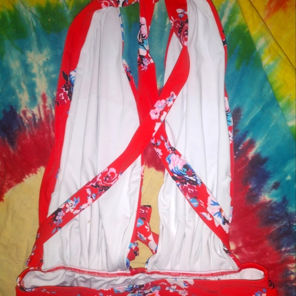 Jessica Simpson Onepiece cut out swimsuit - Picture 4 of 6